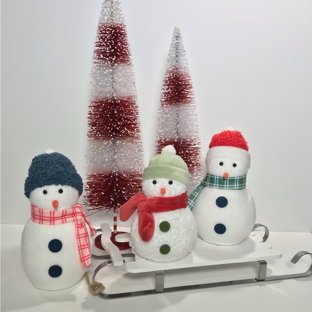 Target 2022 Snowmen Plush Set Of 3 Christmas Decor Tiered Tray - NEW